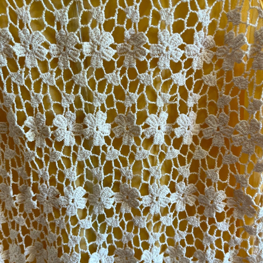 Mystree Crochet Tank Top - Picture 3 of 3